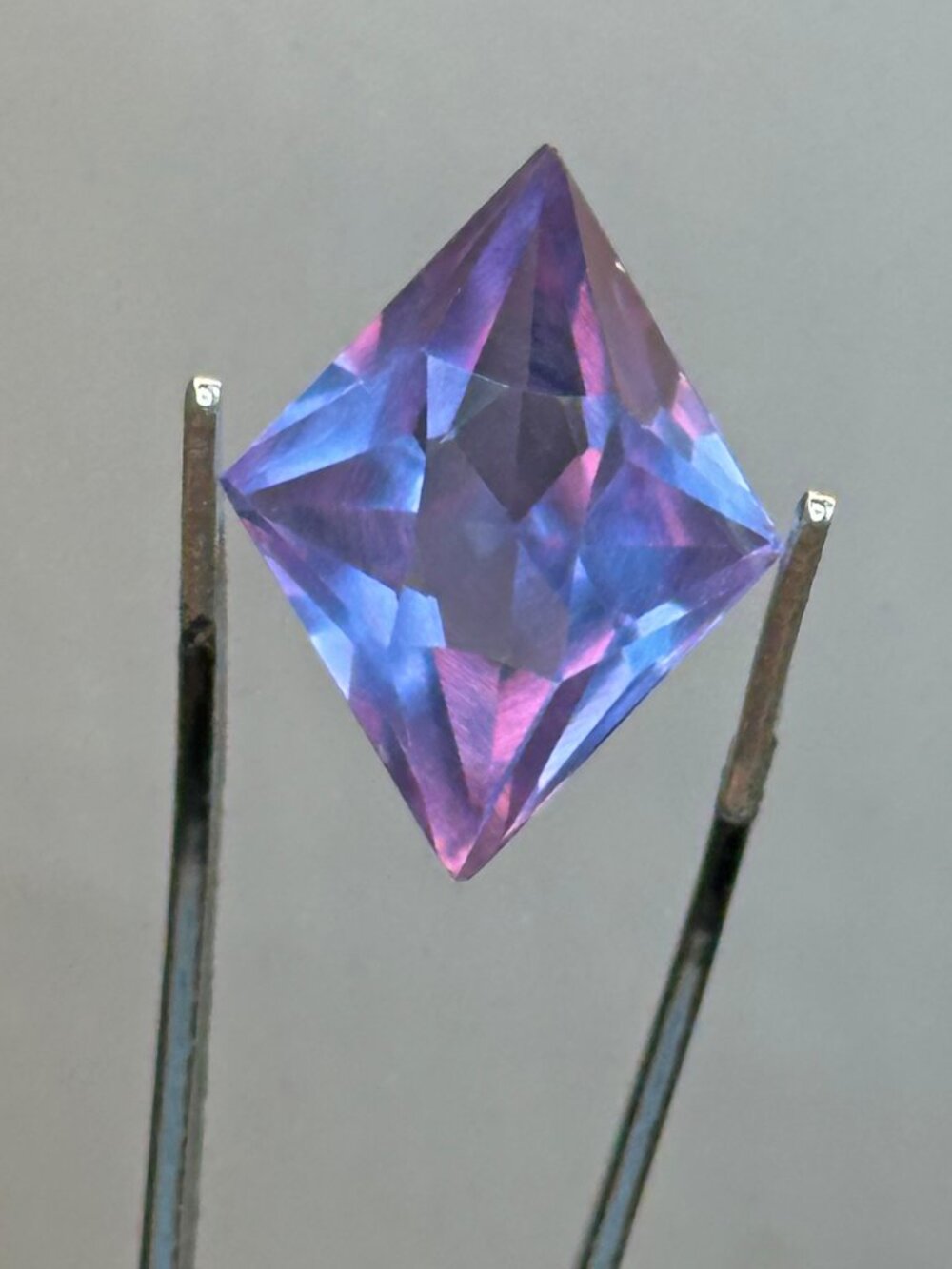 Extraordinary Color Changing Alexandrite Jewel